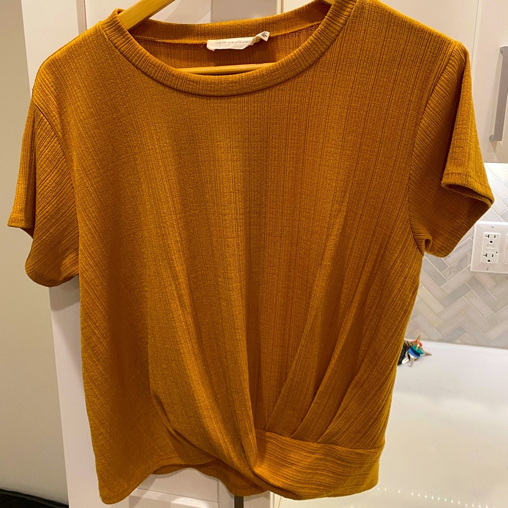 Nordstrom “All in Favor” brand twist front top in mustard